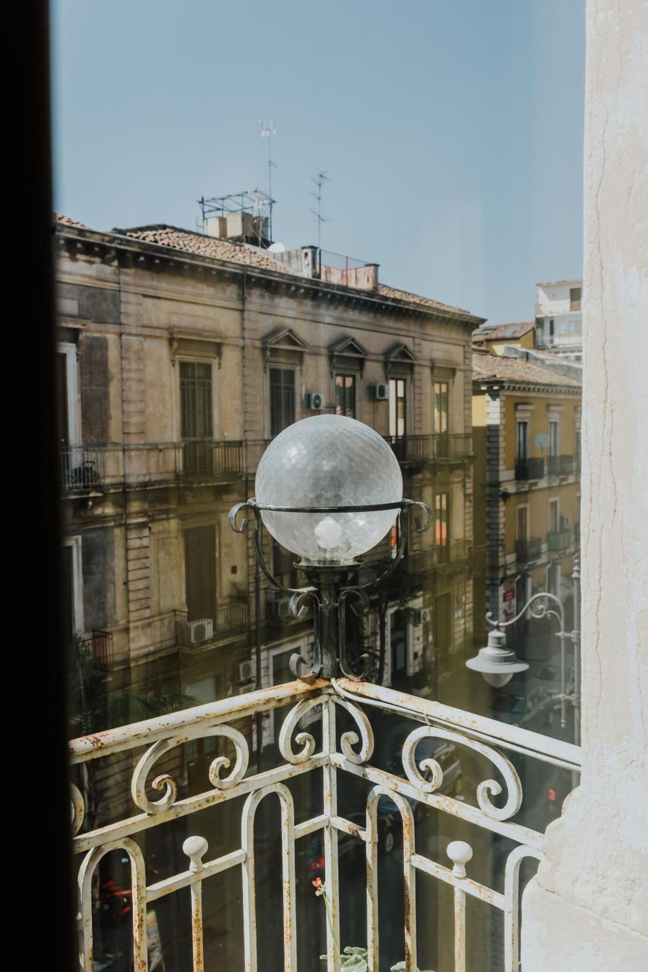 B&B Locanda Della Vittoria Catania Bagian luar foto